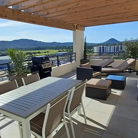 T3 Neuf Avec Grande Terrasse بورتو فيكشْيو